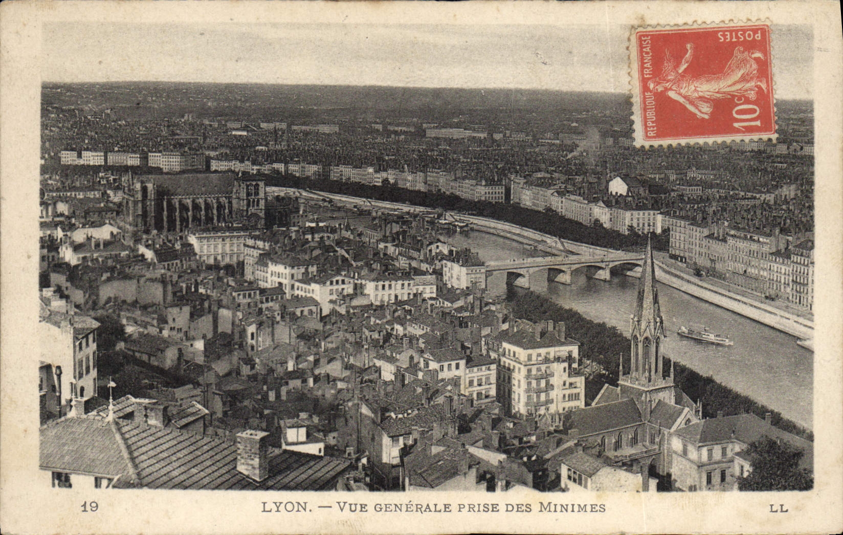 CPA Lyon Vue Genersale prise des Minimes