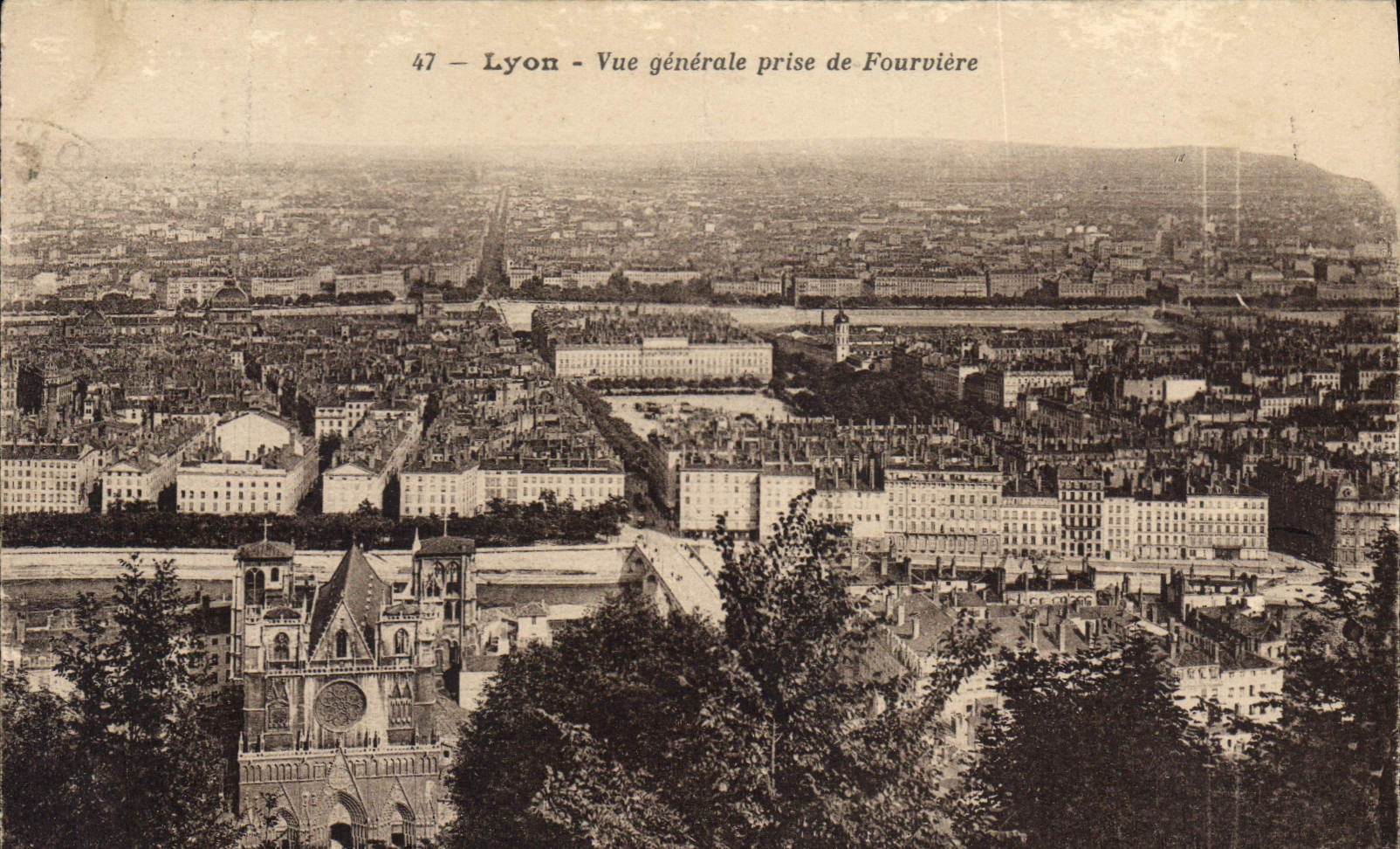 CPA Lyon Vue generale prise de Fourviere