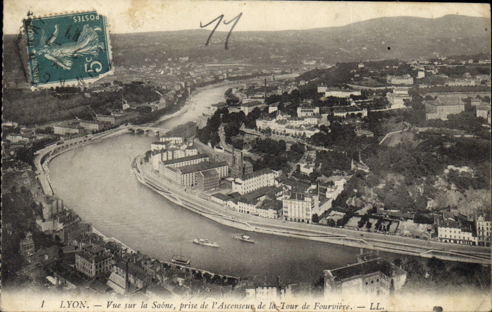 CPA Lyon Vue sur la Saone prise de l'Ascenseur de la Tour de Fourviere