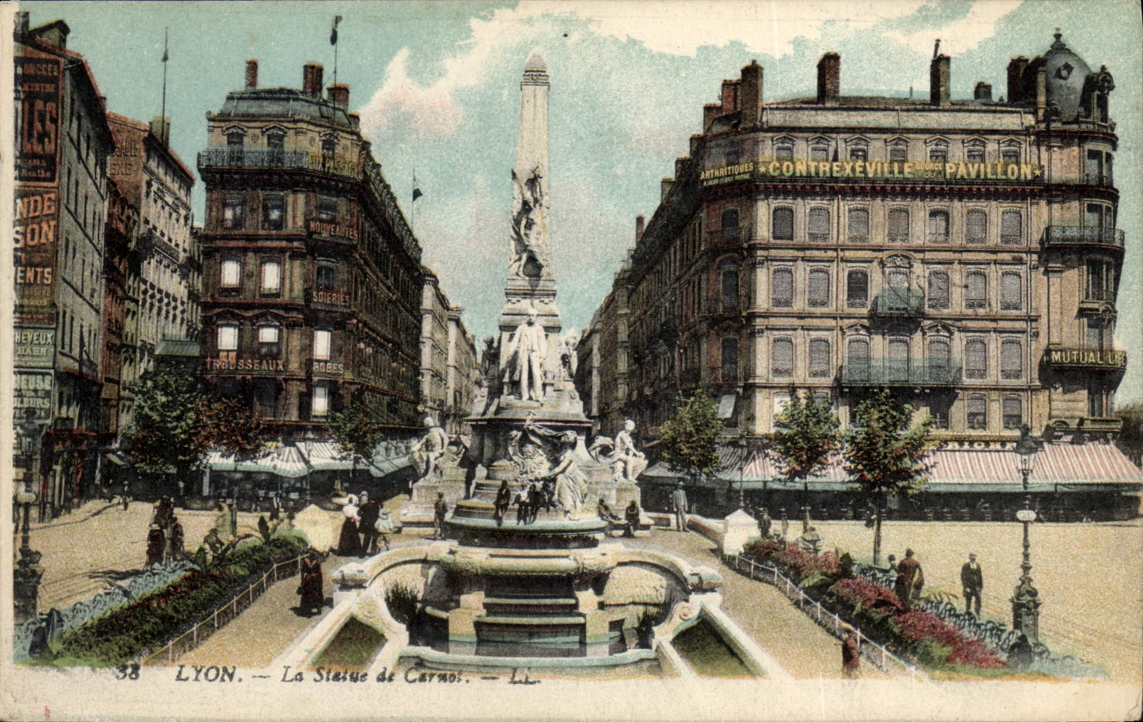 CPA Lyon La Statue de Carnot