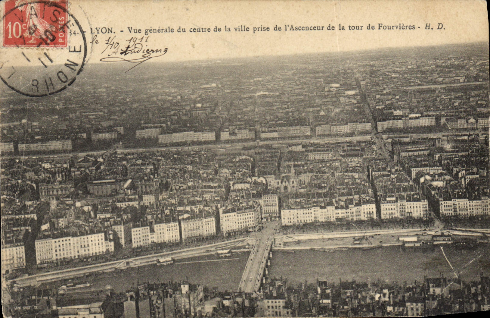 CPA Lyon Vue generale du centre de la ville de l'Ascenceur de la tour de Fourvieres
