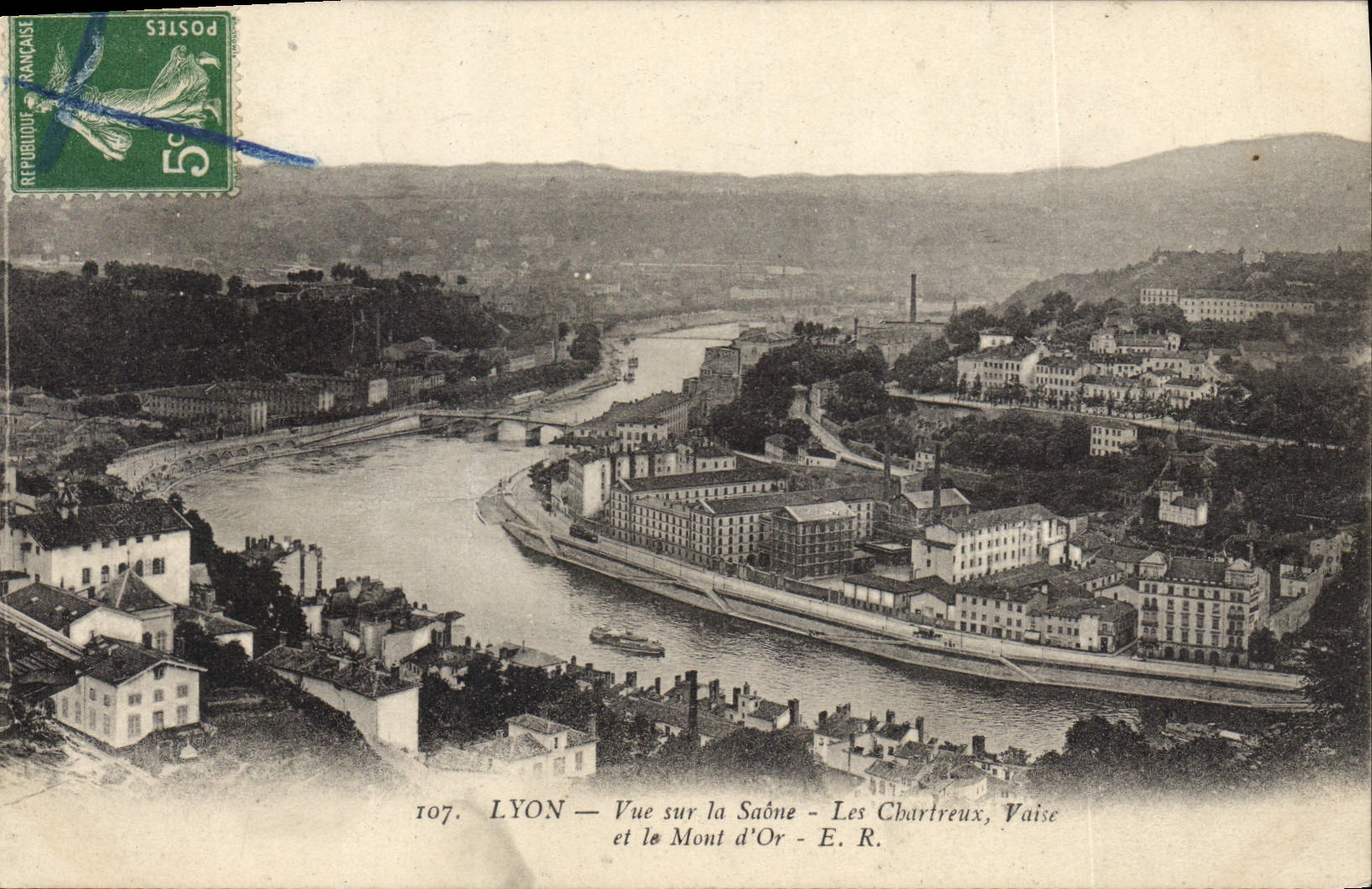CPA Lyon Vue sur la Saone Les Cbartreux Vaise et le Mont d'Or