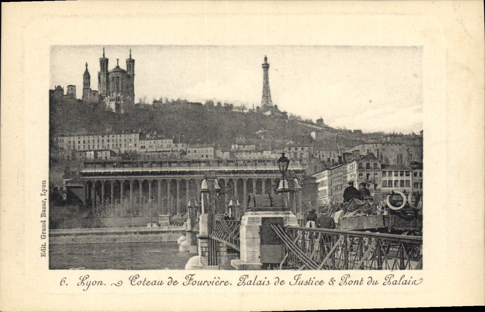 CPA Lyon Coteau de Fourviere Palais de Justice et Pont du Palair