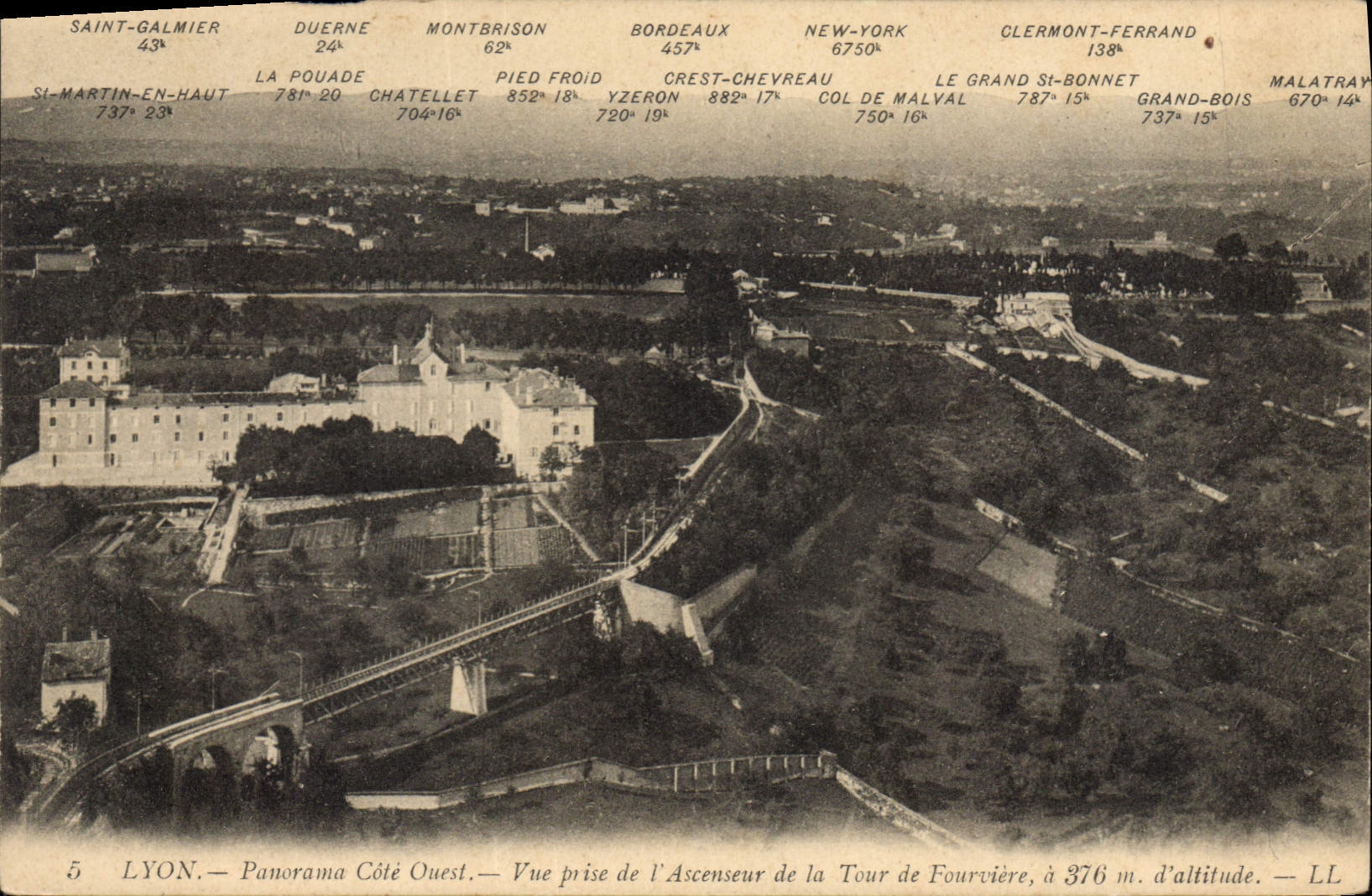 CPA Lyon Panorama Cote Ouest Vue prise de l'ascenseur de la Tour de Fourviere a 376 m d'altitude