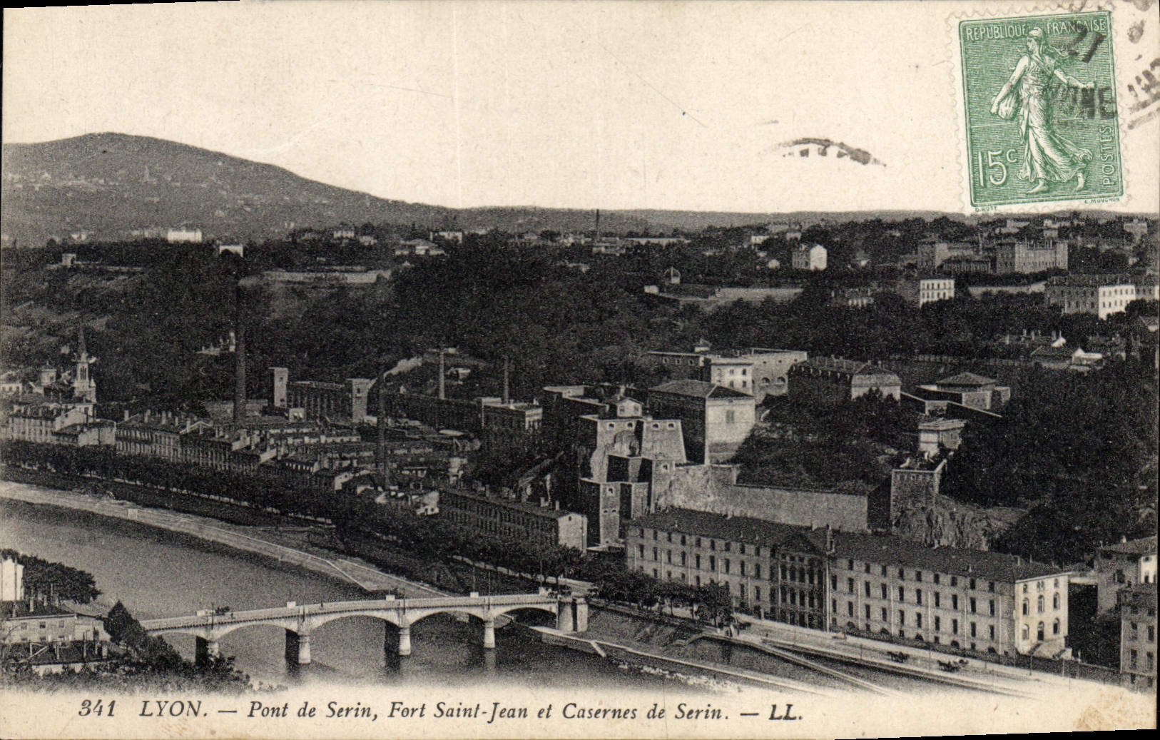 CPA Lyon Pont de Serin Fort Saint Jean et Casernes de Serin