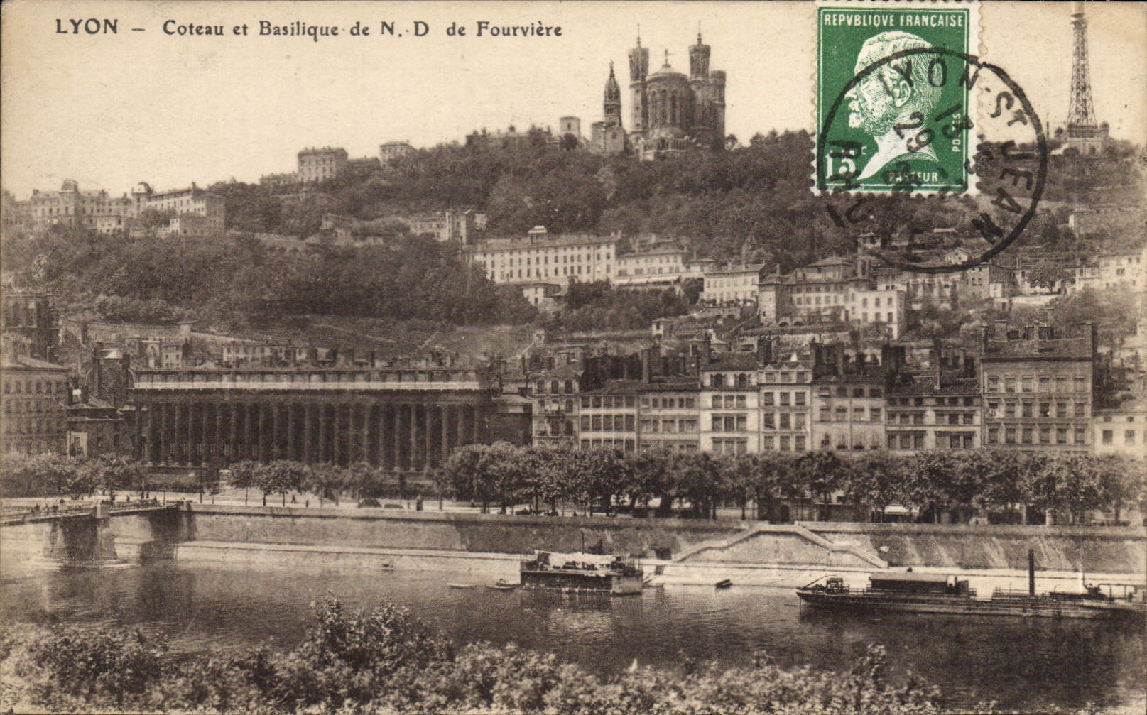 CPA Lyon Coteau et Basilique de N D de Fourviere