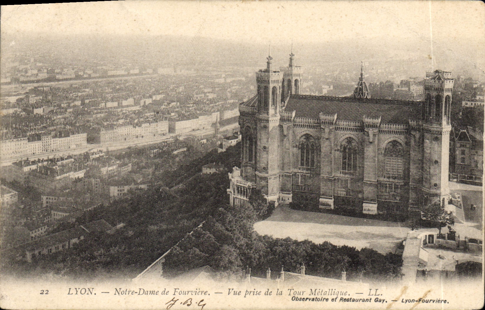CPA Lyon Notre Dame de Fourviere Vue prise de la Tour Metallique