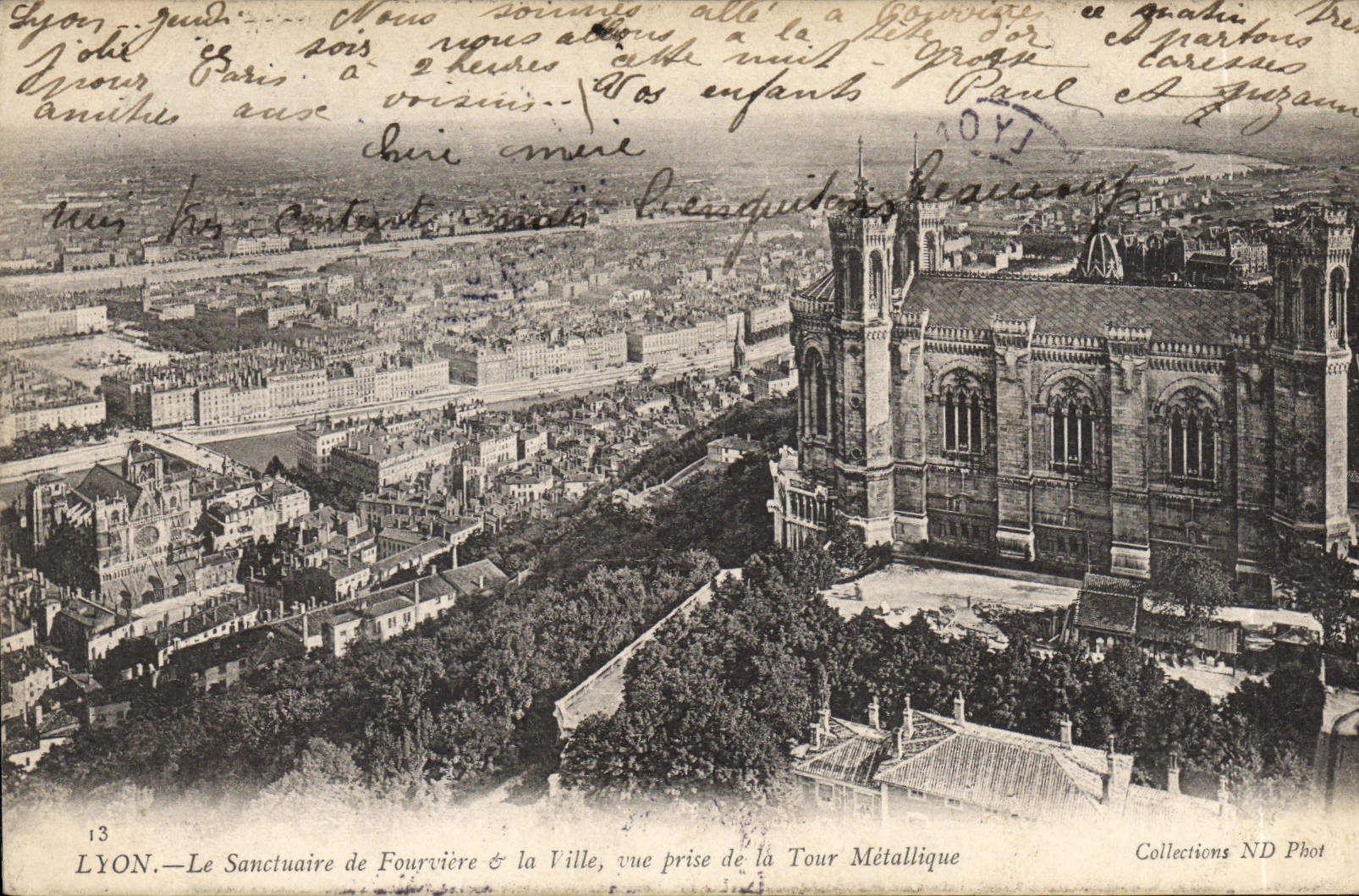 CPA Lyon Sanctuaire de Fourviere et la Ville vue prise de la Tour Metallique
