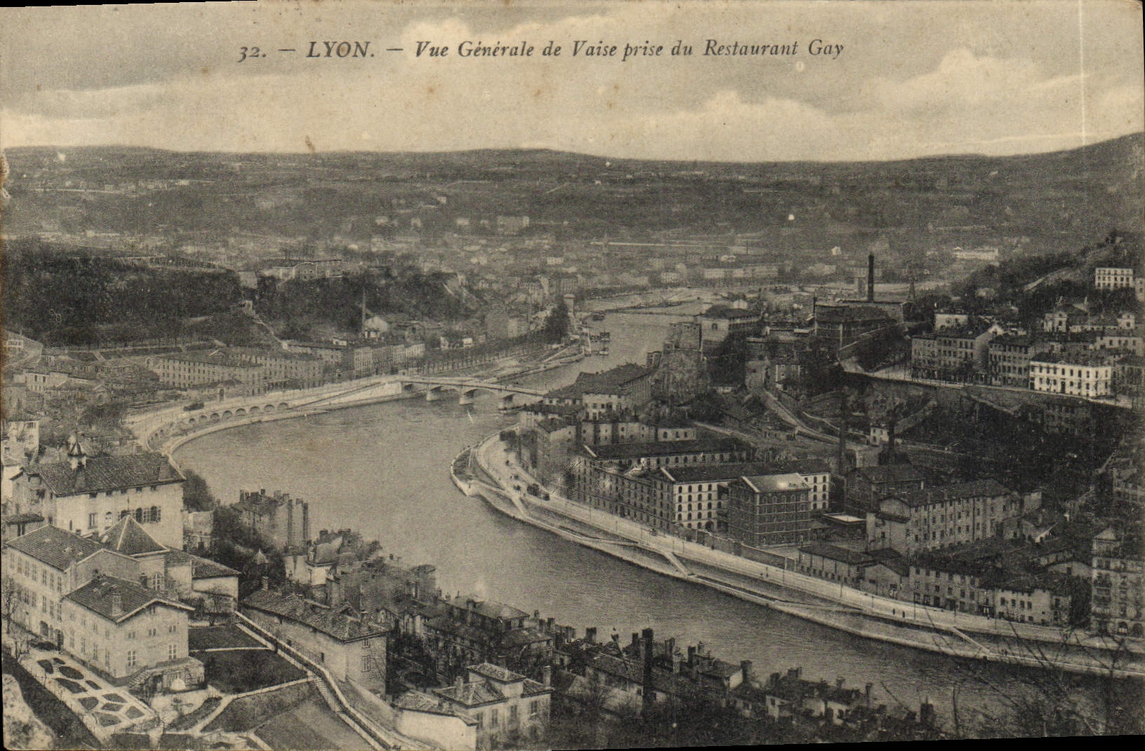 CPA Lyon Vue Generale de Vaise prise du Restaurant Guy