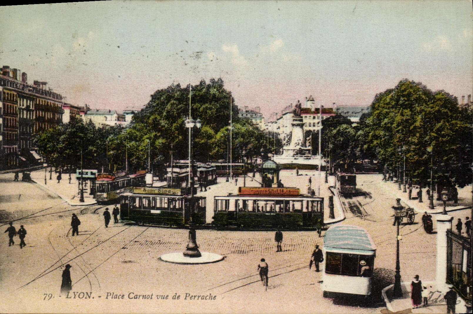 CPA Lyon Place Carnot vue de Perrache Tramway
