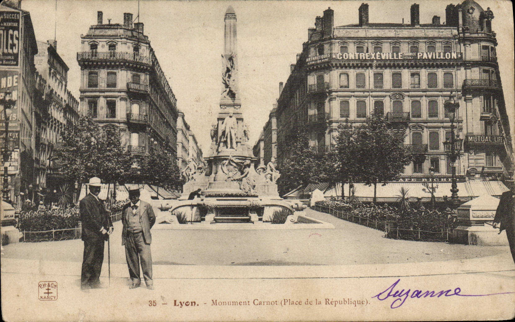 CPA Lyon Monument Carnot (Place de la Republique)