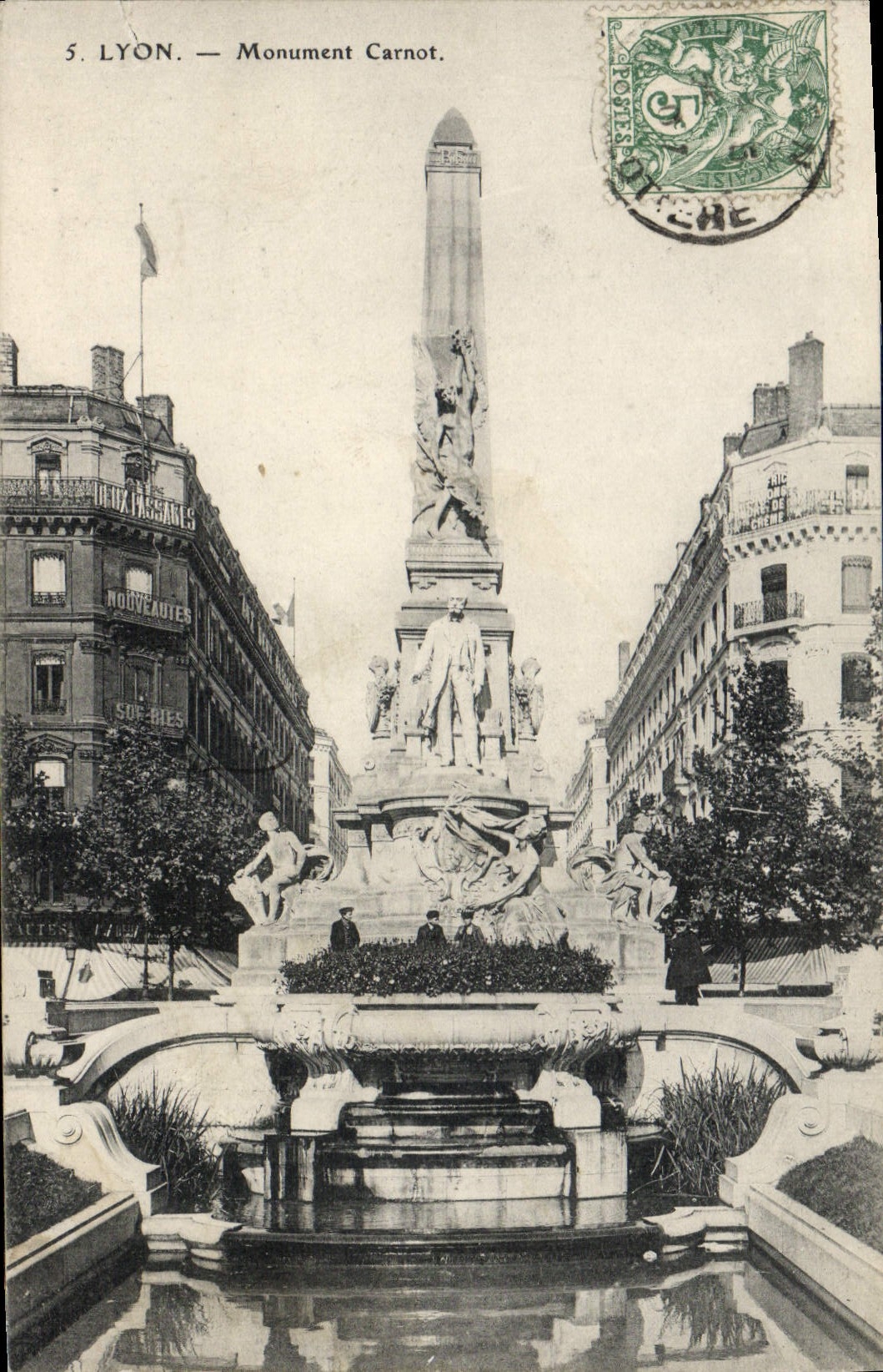 CPA Lyon Monument Carnot