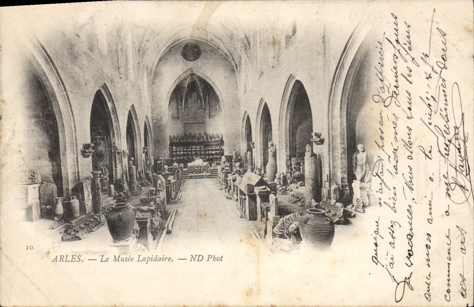 CPA Arles Le Musee Lapidaire