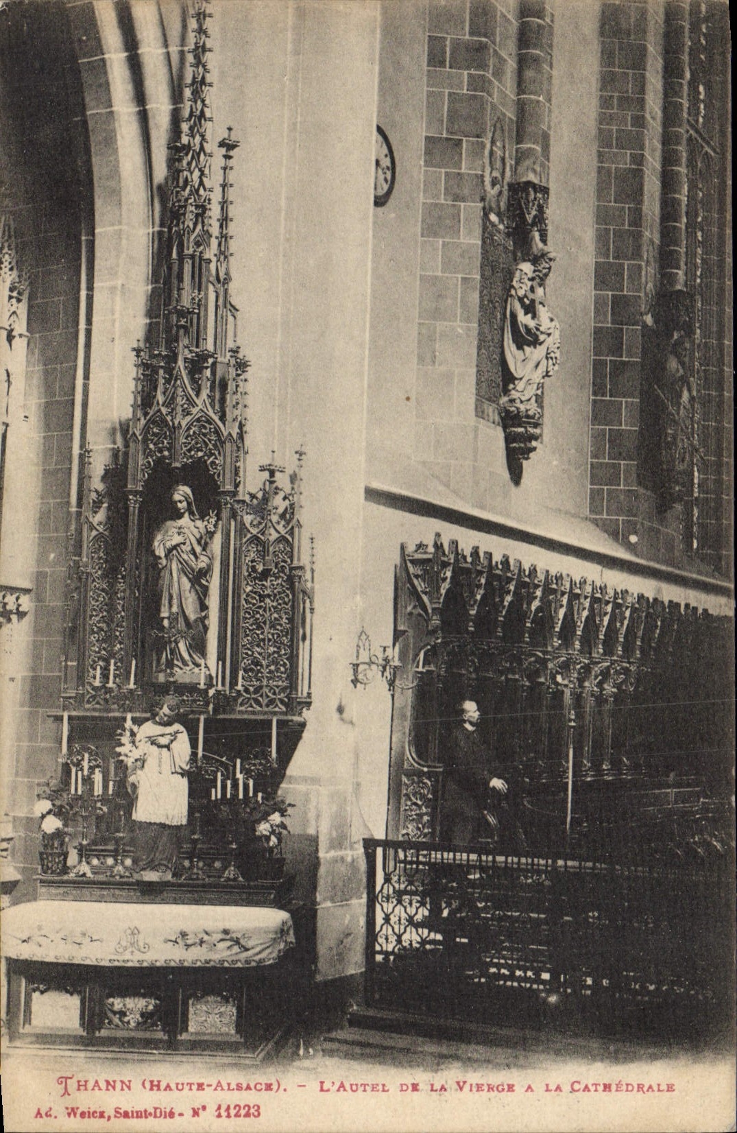 CPA Thann Haute Alsace L'Autel de La Vierge a La Cathedrale 