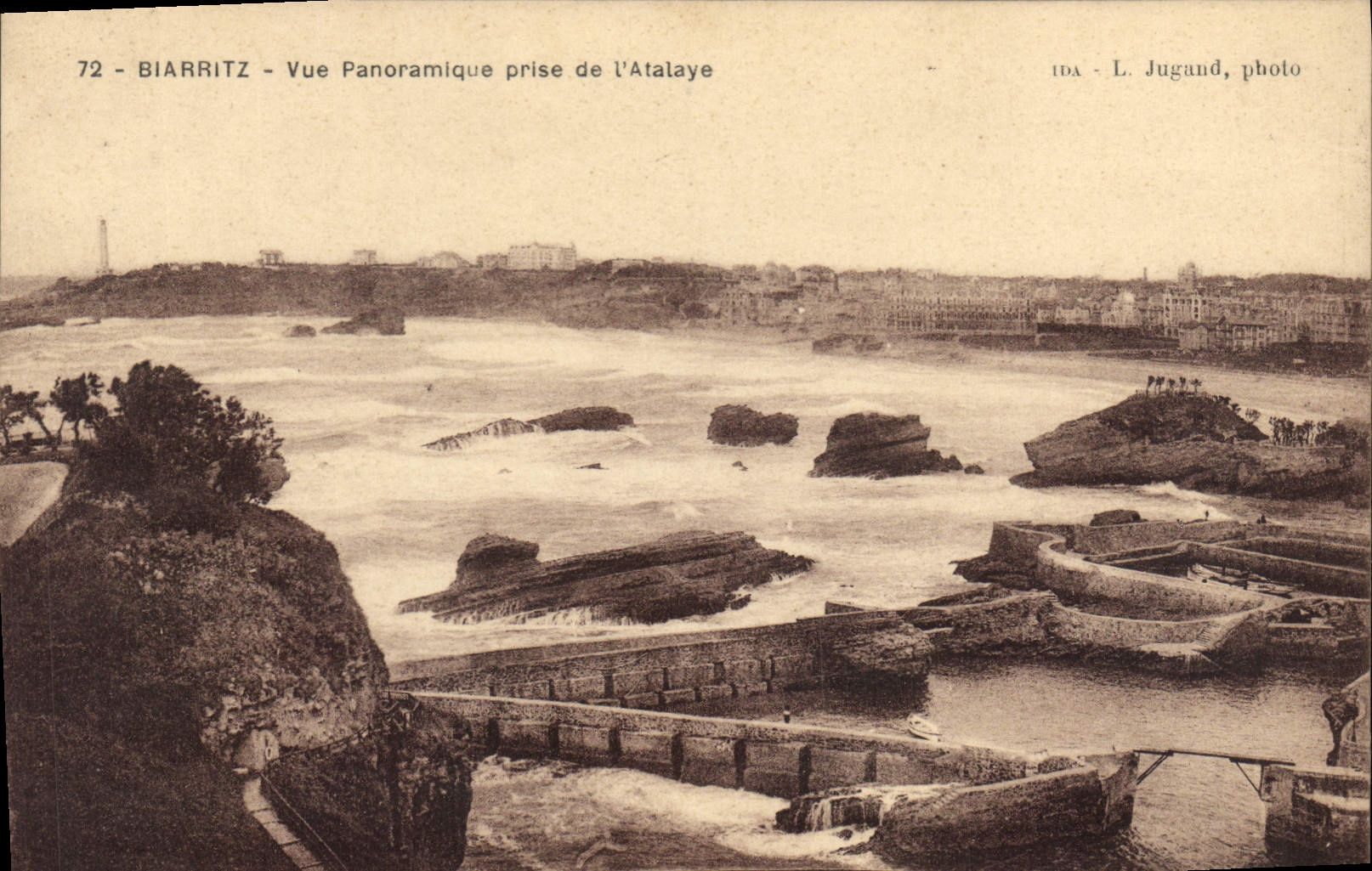CPA Biarritz Vue Panoramique prise de l'Atalaye 