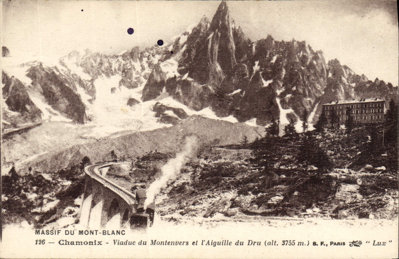 CPA Chamonix Viadue du Montenvers et l'Aiguille du Dru Train