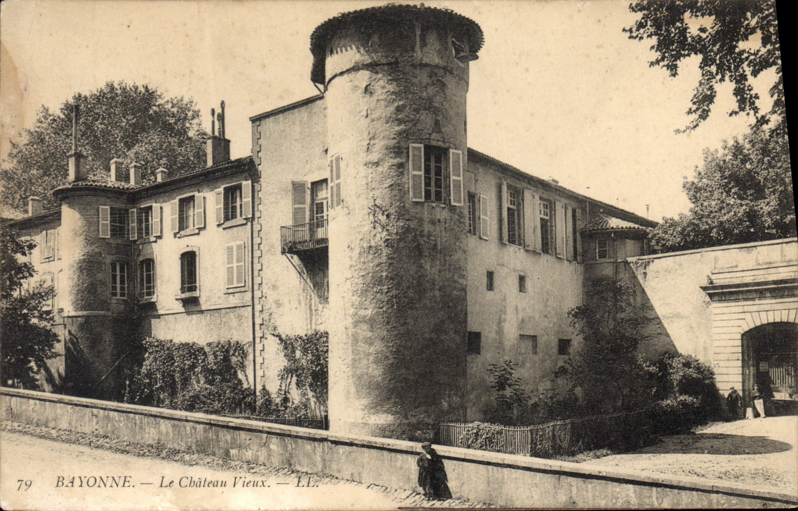 CPA Bayonne La Chateau Vieux 