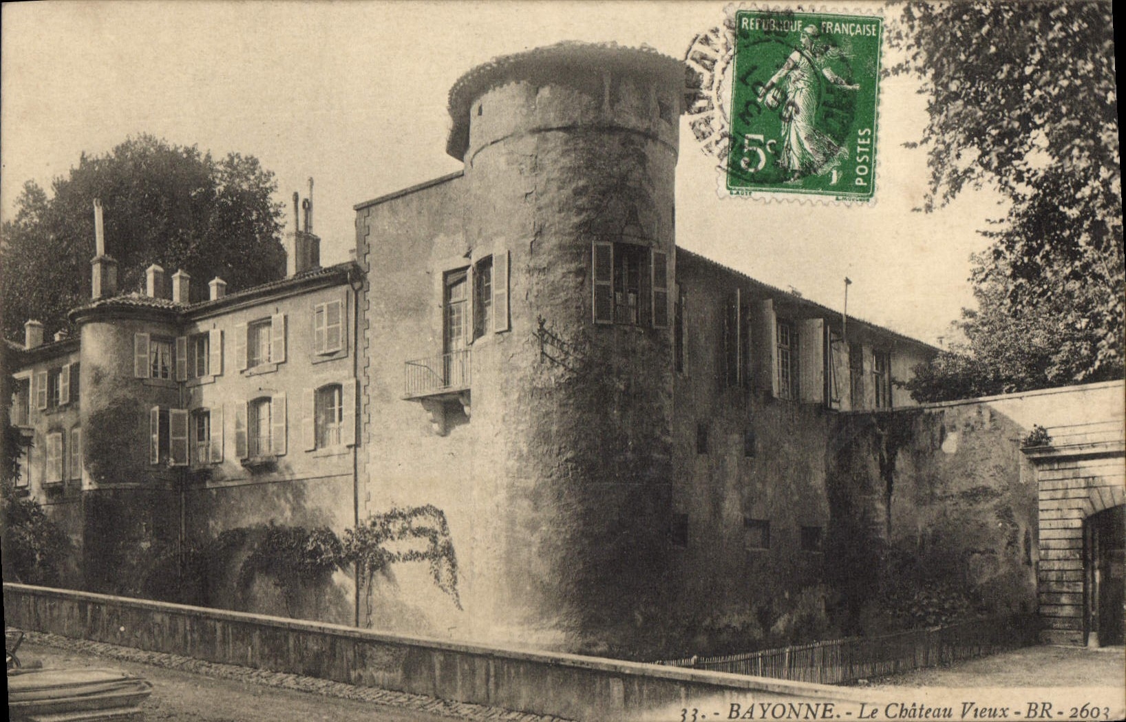 CPA Bayonne Le Chateau Vieux 