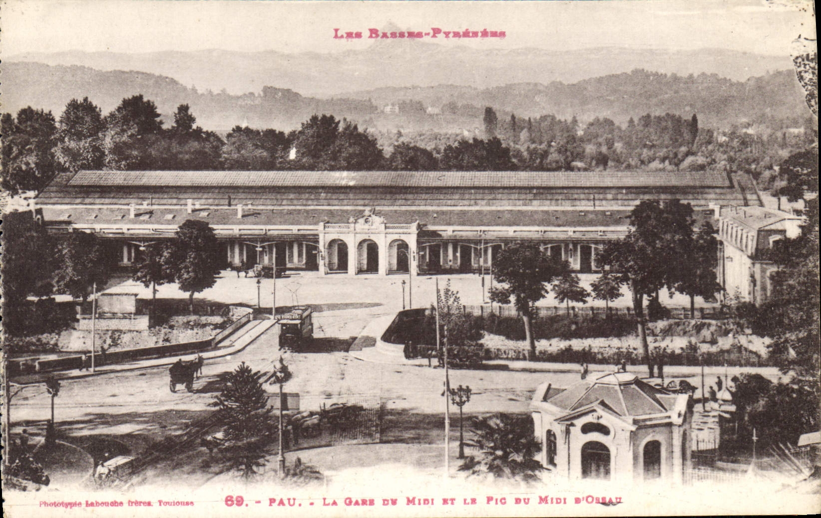 CPA Pau La Gare du Midi et le Pic du Midi d'Ossau 