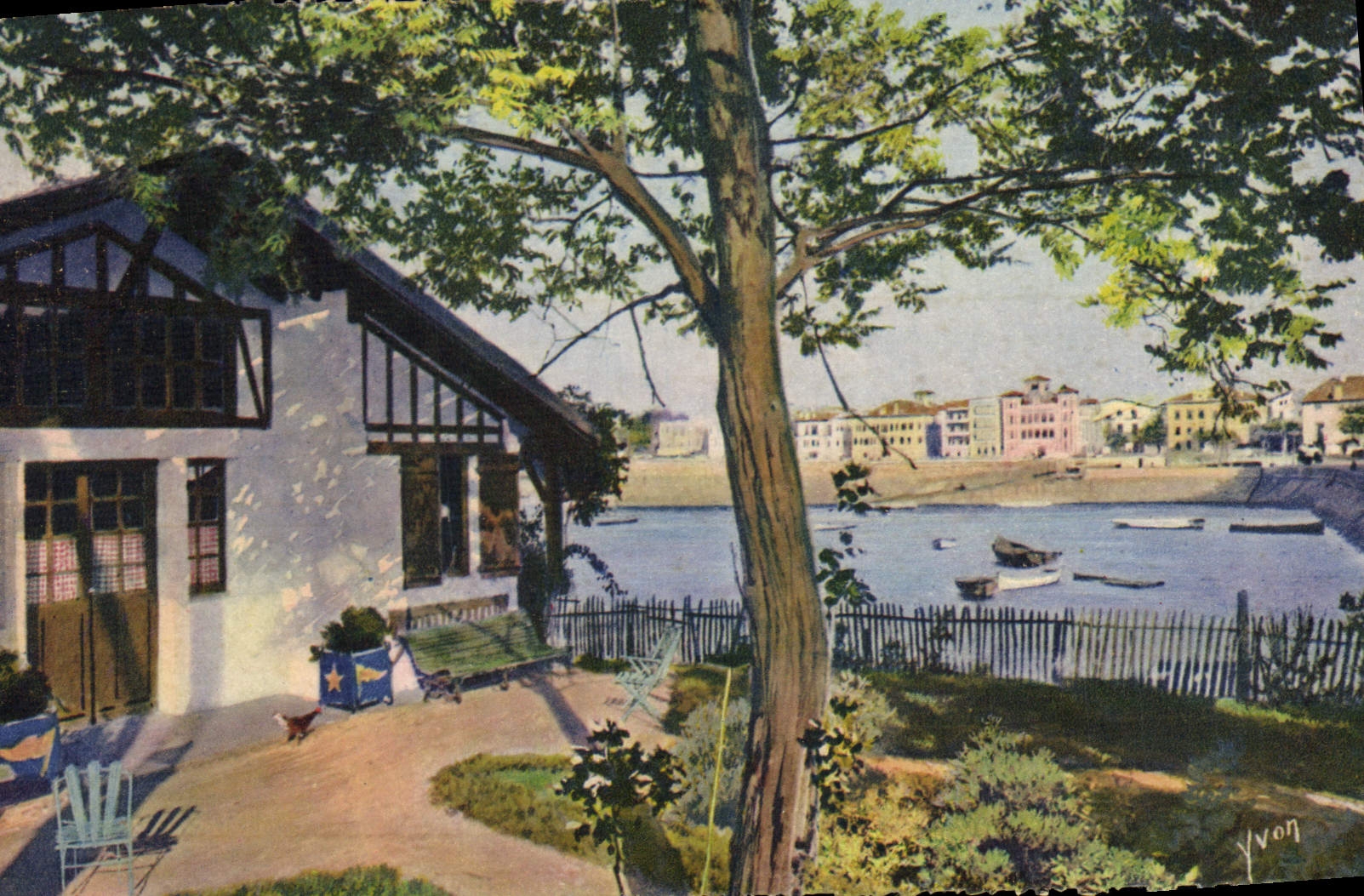 CPA Cote Basque Saint Jean de Luz Basses Pyrenees Un joli coin du port