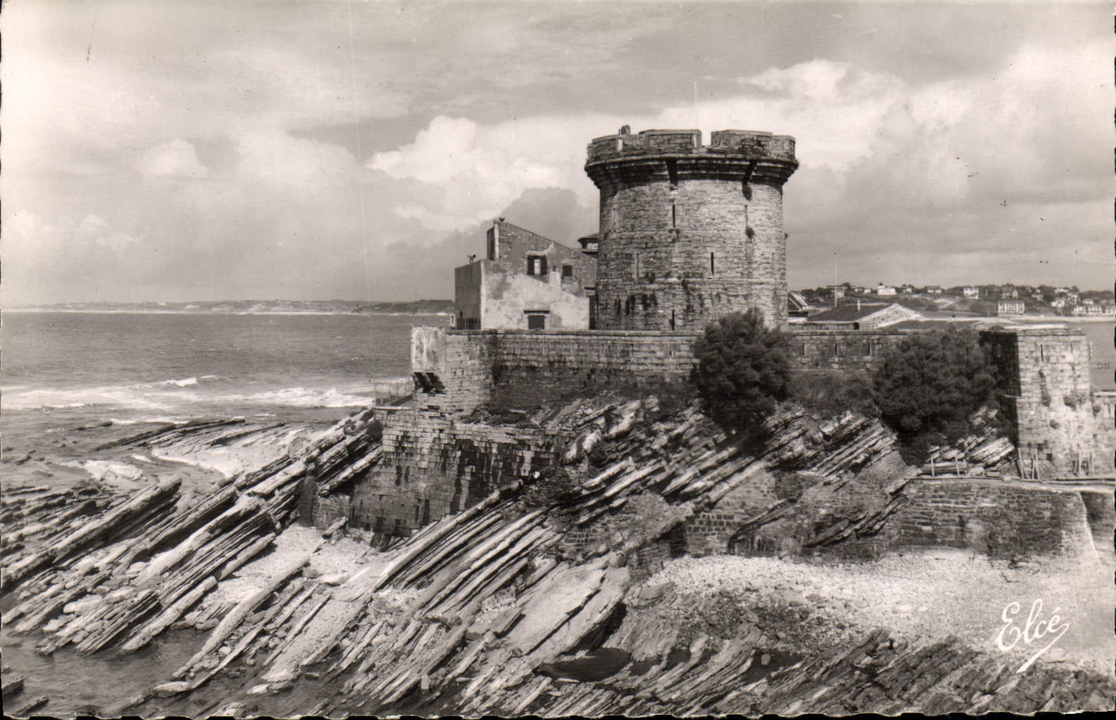 CPM Saint Jean de Luz Basses Pyr Le Fort du Socoa 