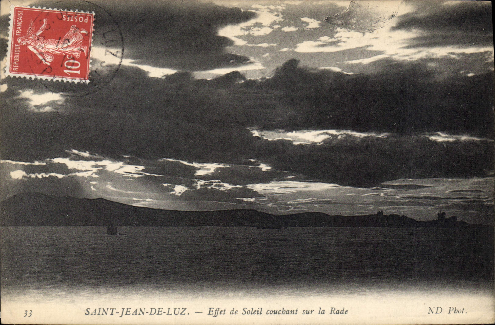 CPA Saint Jean de Luz Effet de Soleil couchant sur la Rade 