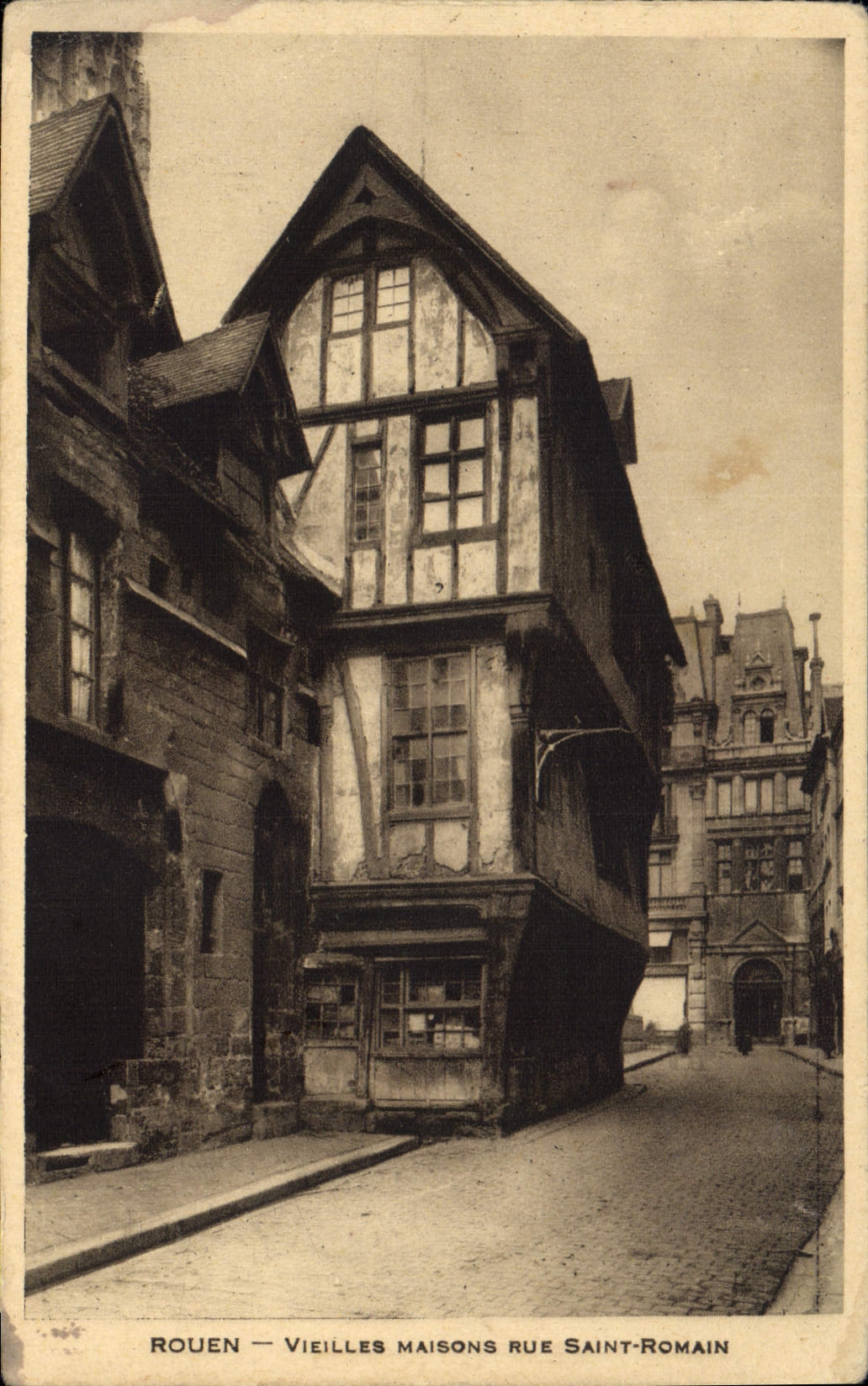 CPA Rouen Vieilles Maisons Rue Saint Romain 