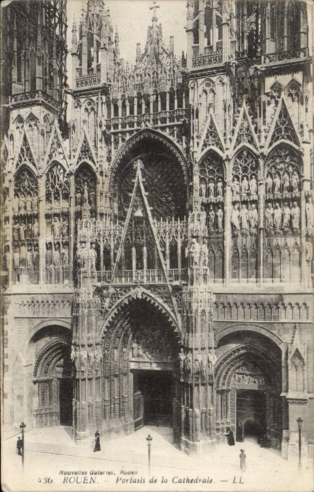 CPA Rouen Portails de la Cathedrale 
