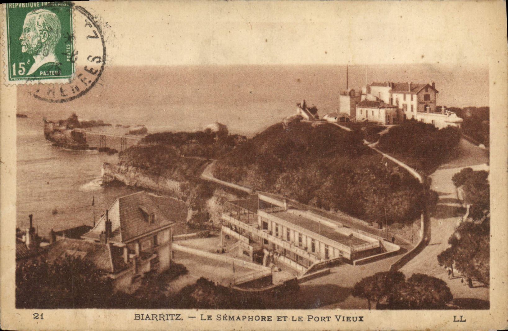 CPA Biarritz La Semaphore et le Port Vieux 