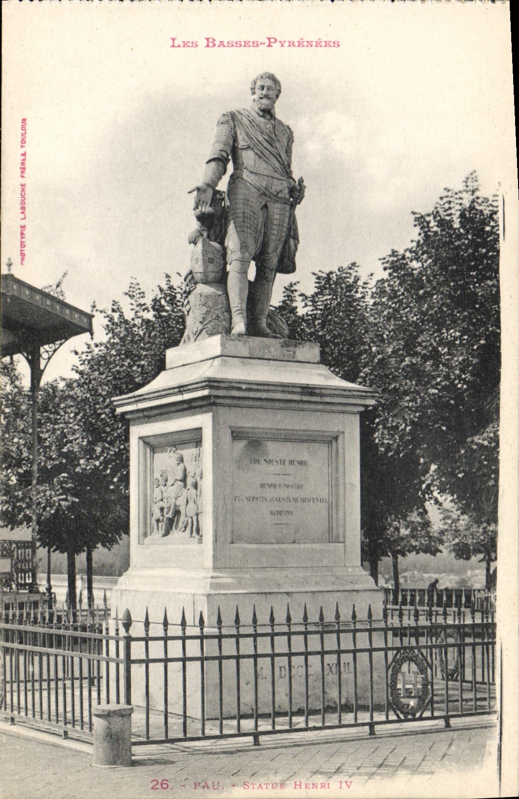 CPA Pau Statue Henri IV 