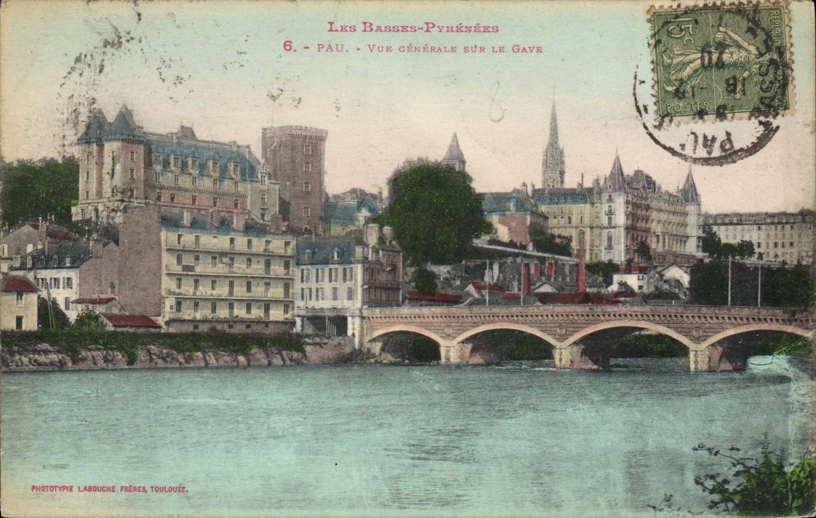 CPA Pau Vue generale sur Le Gave 