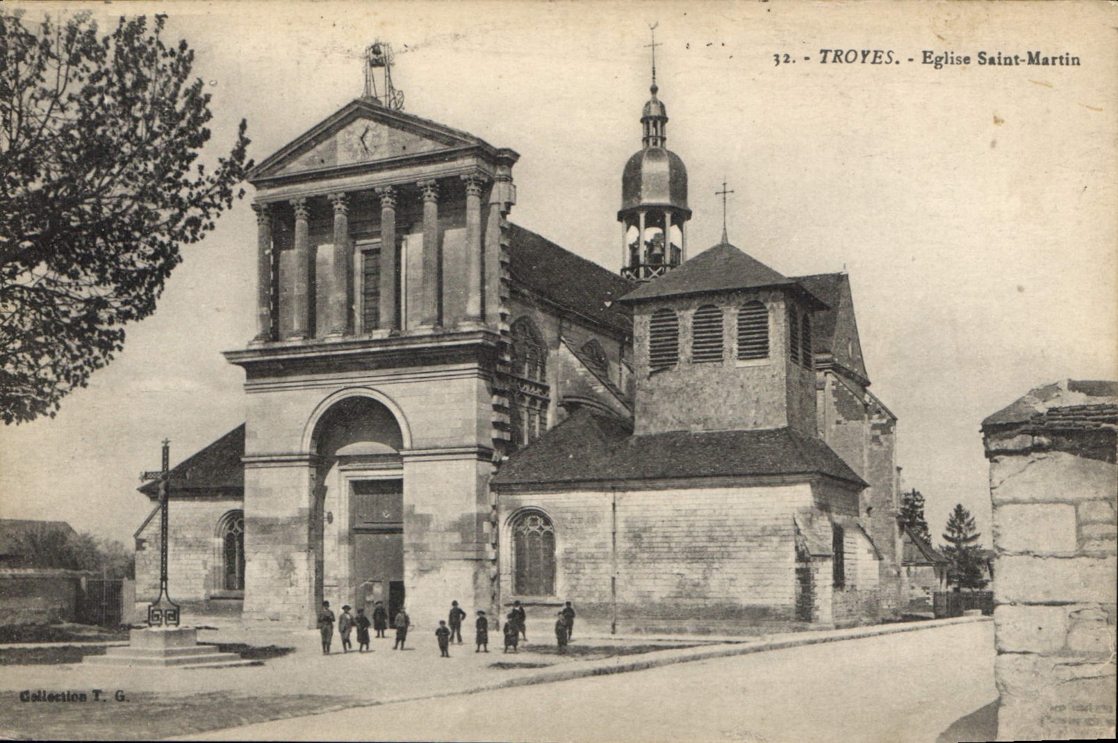 CPA Troyes Eglise Saint Martin 