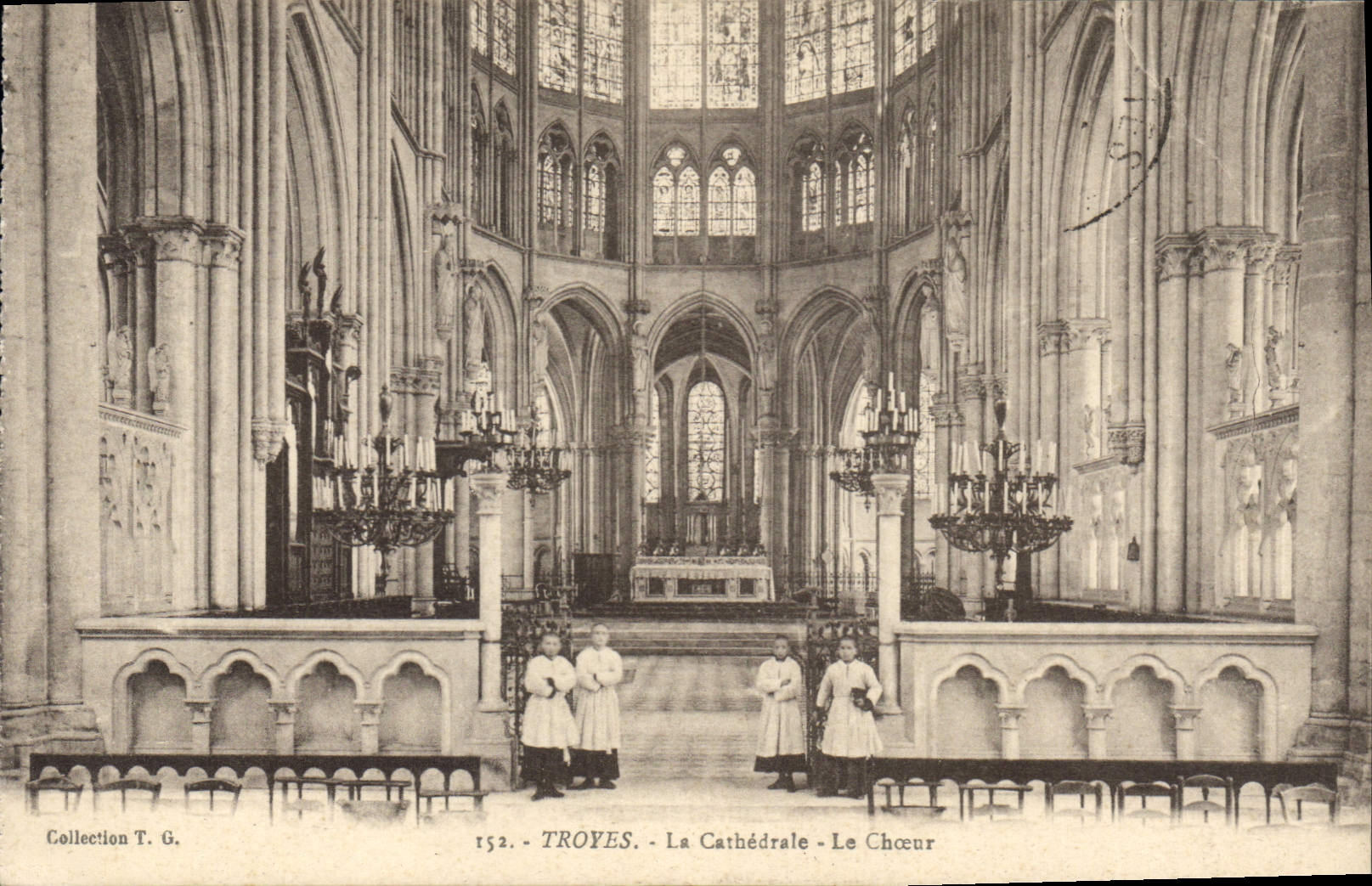 CPA Troyes La Cathedrale Le Choeur 