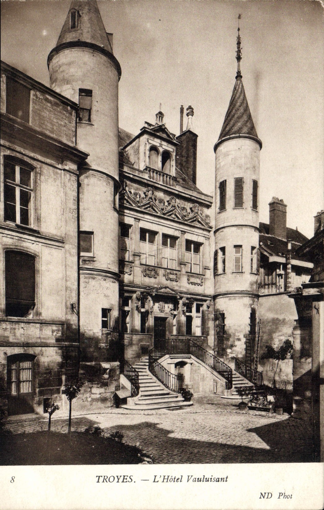 CPA Troyes L'Hotel Vauluisant 