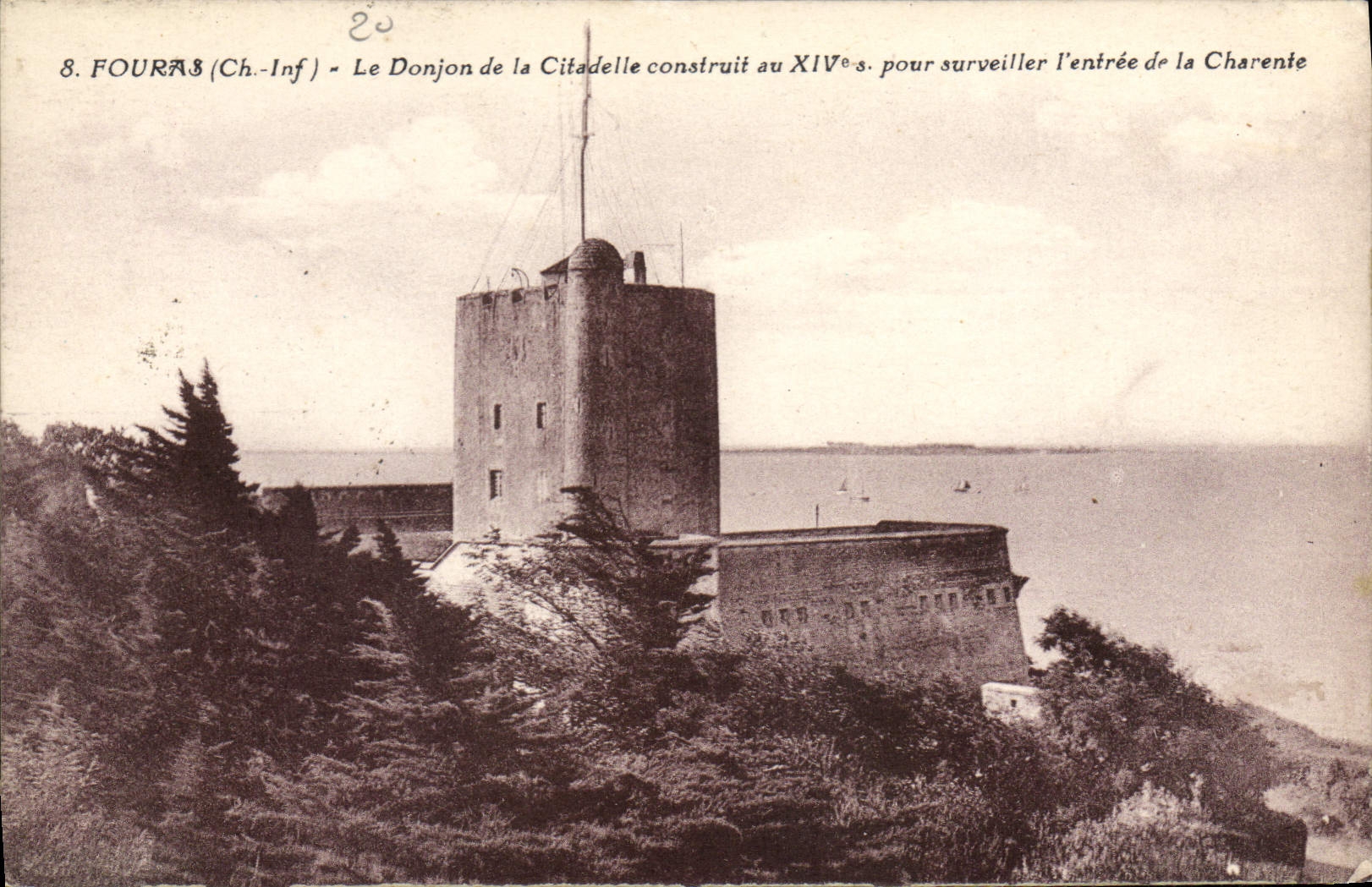 CPA Fouras Le Donjon de la Citadelle 