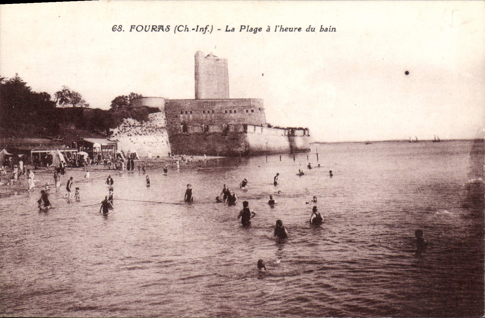 CPA Fouras La Plafe a l'heure du bain 