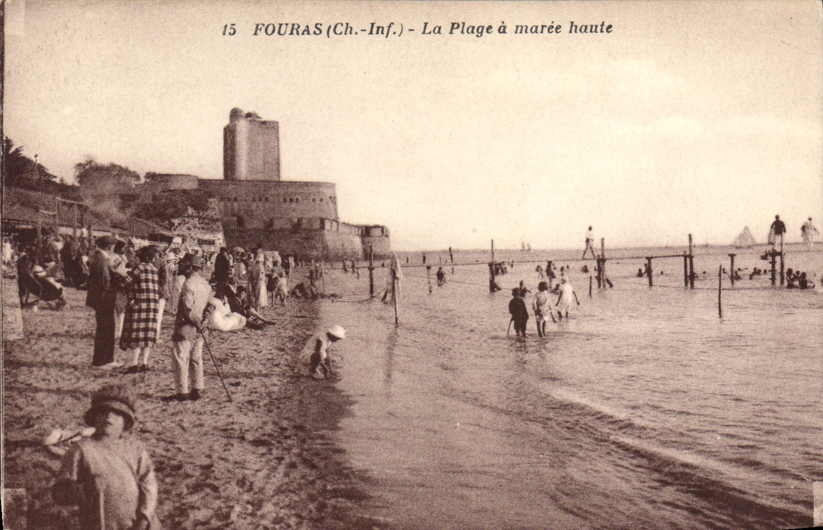 CPA Fouras La Plage a maree haute
