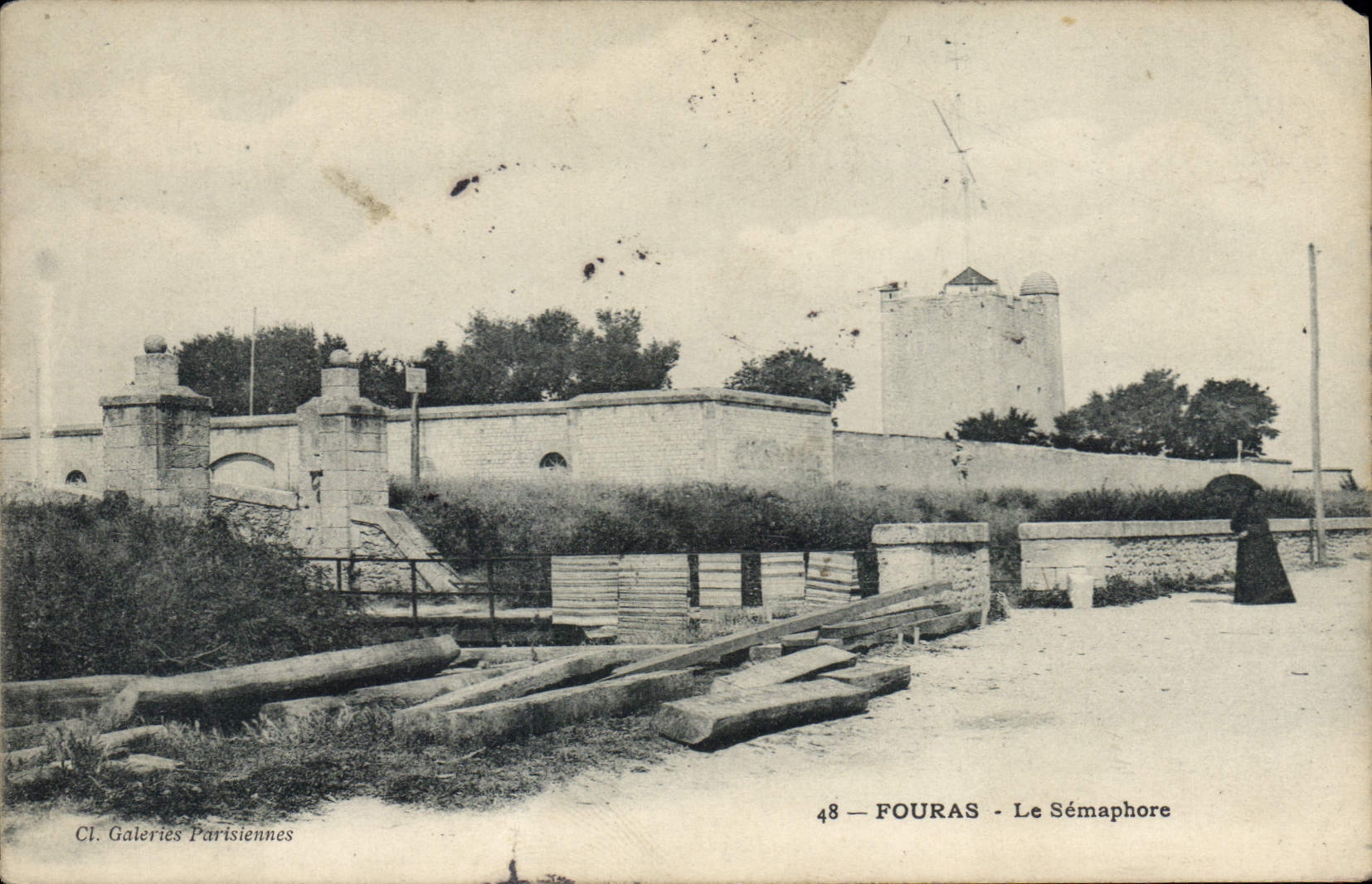 CPA Fouras Le Semaphore 