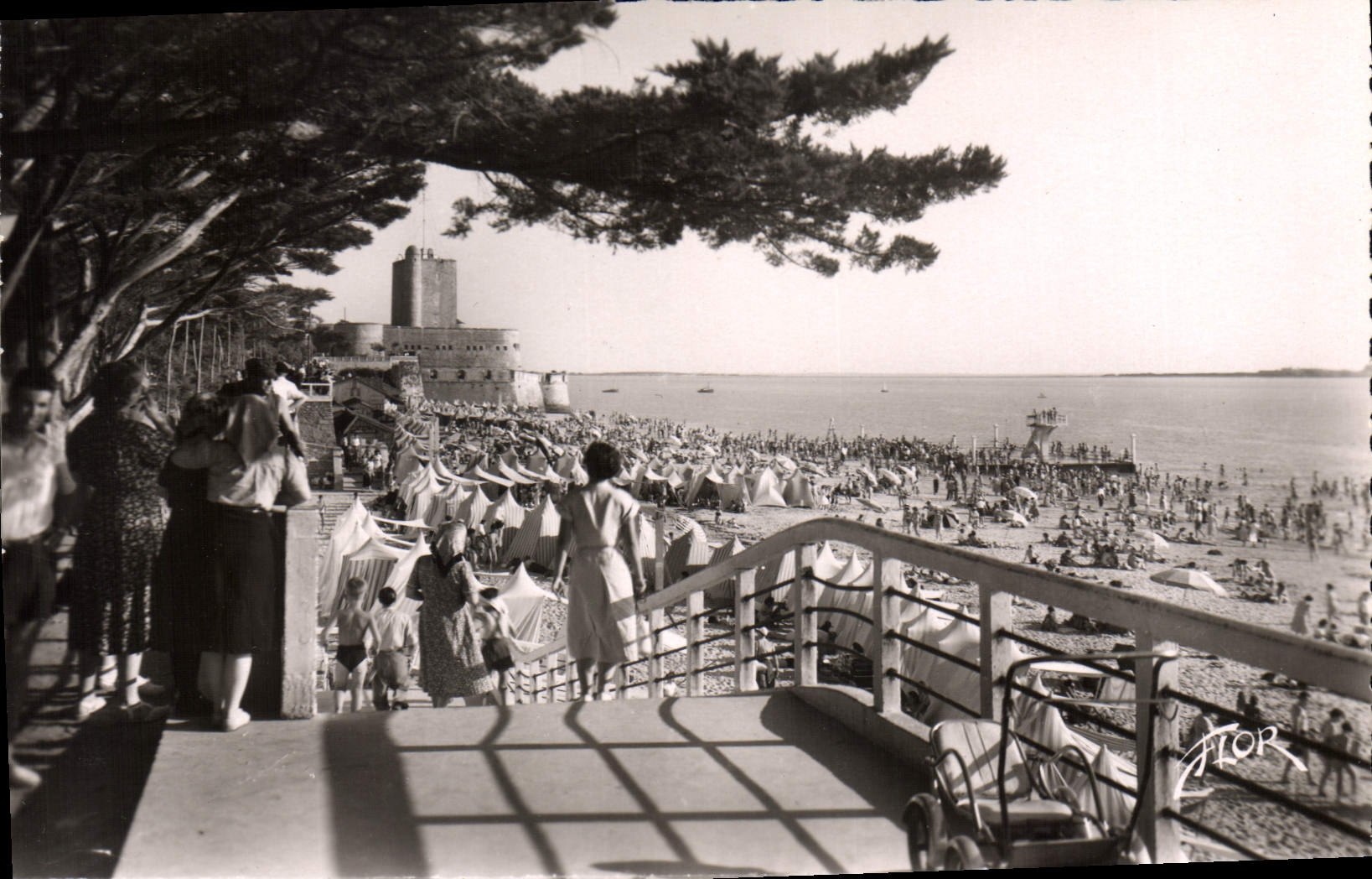 CPM Fouras La grande Plage 