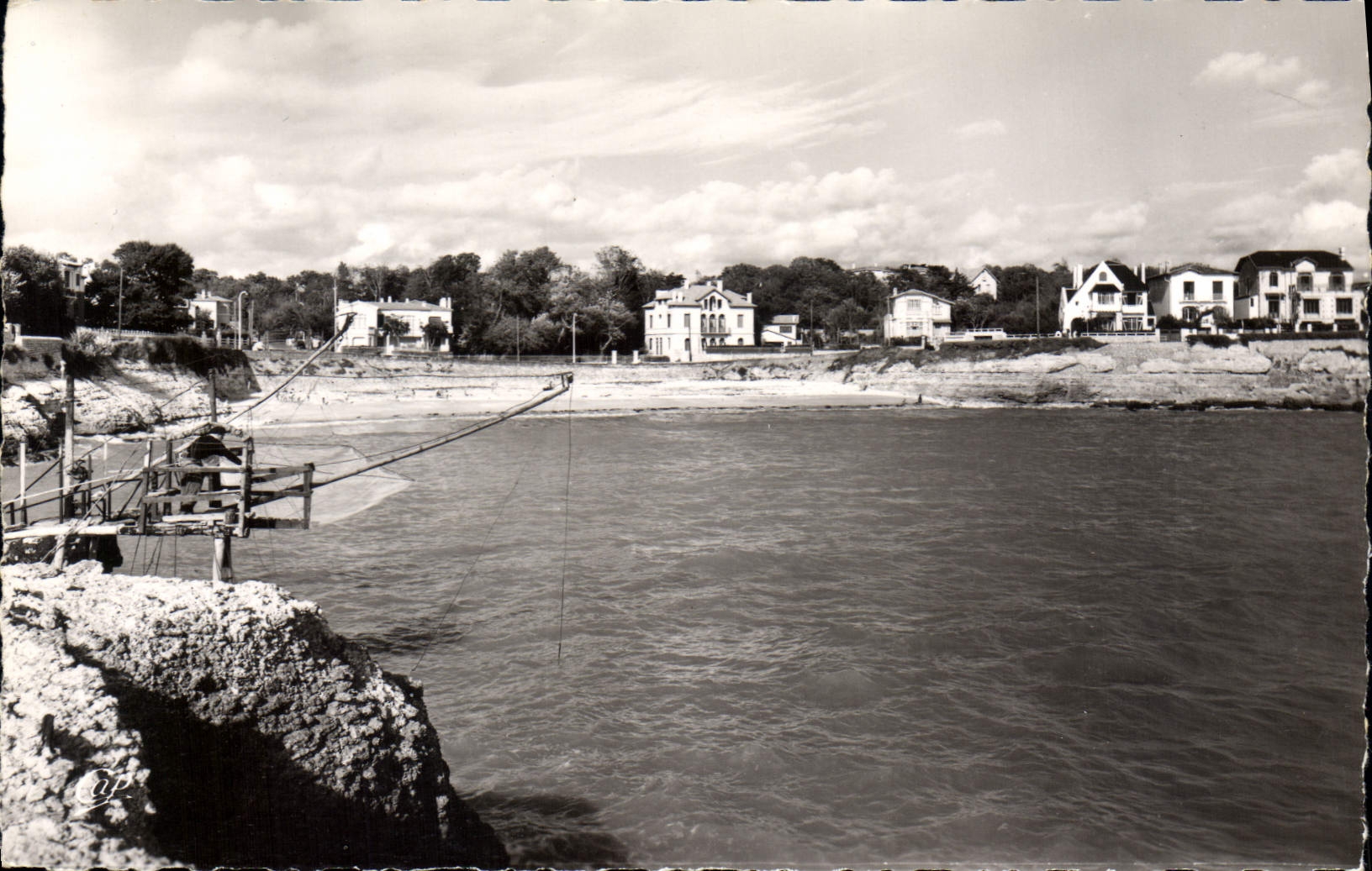 CPM Royan La Plage du Pigeonnier 