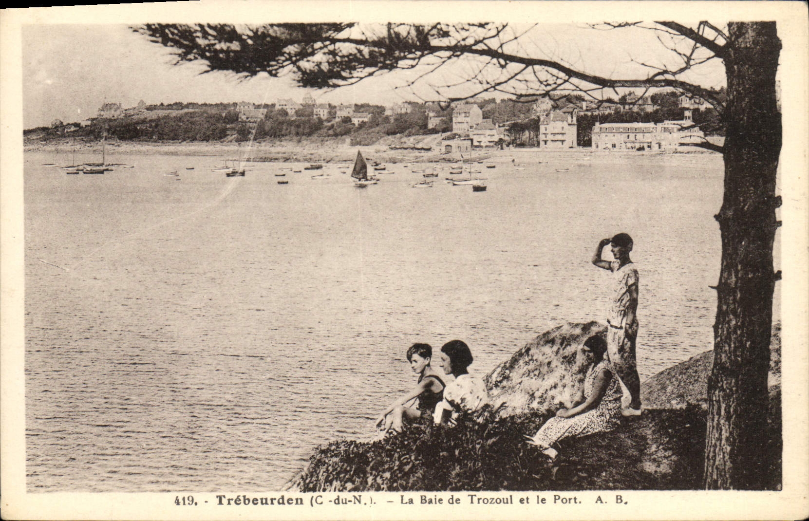 CPA Trebeurden La Baie de Trozoul et le Port