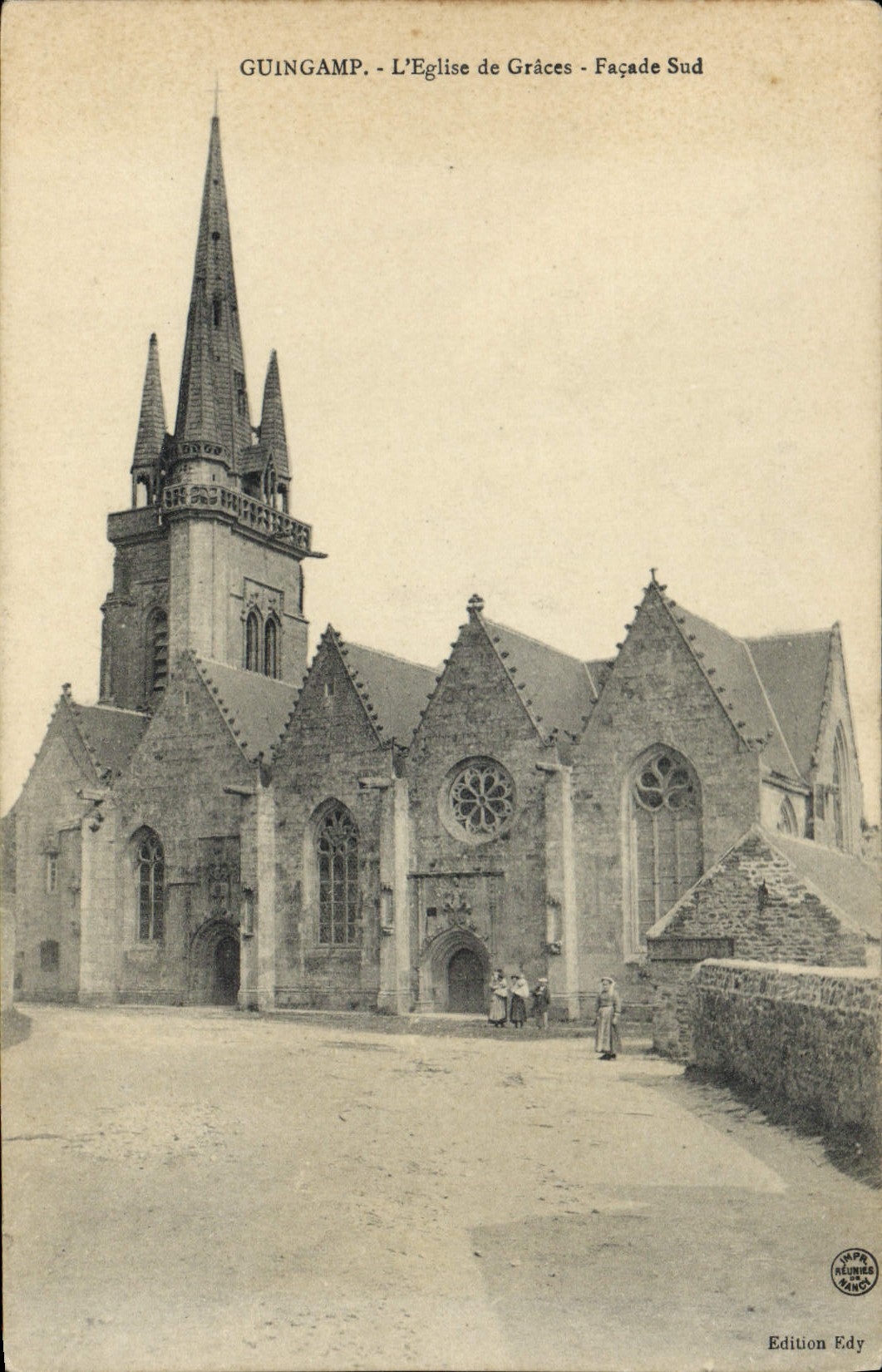 CPA Guingamp L'Eglise de Graces Facade Sud