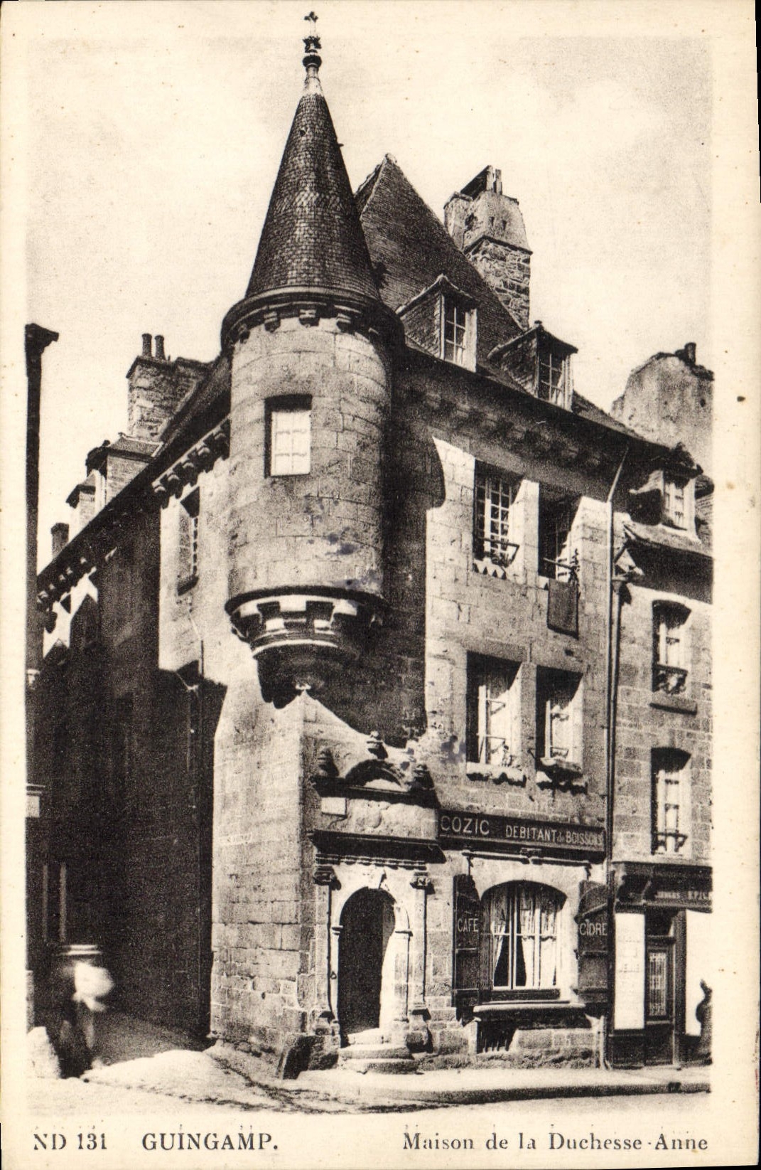 CPA Guingamp Maison de la Duchesse Anne