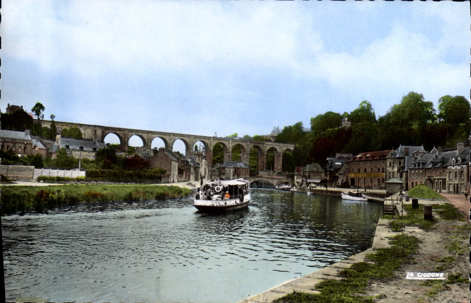 CPM Dinan Arrivee des vedettes de la Rance 