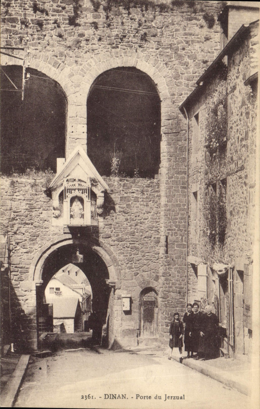 CPA Dinan Porte du Jerzual 