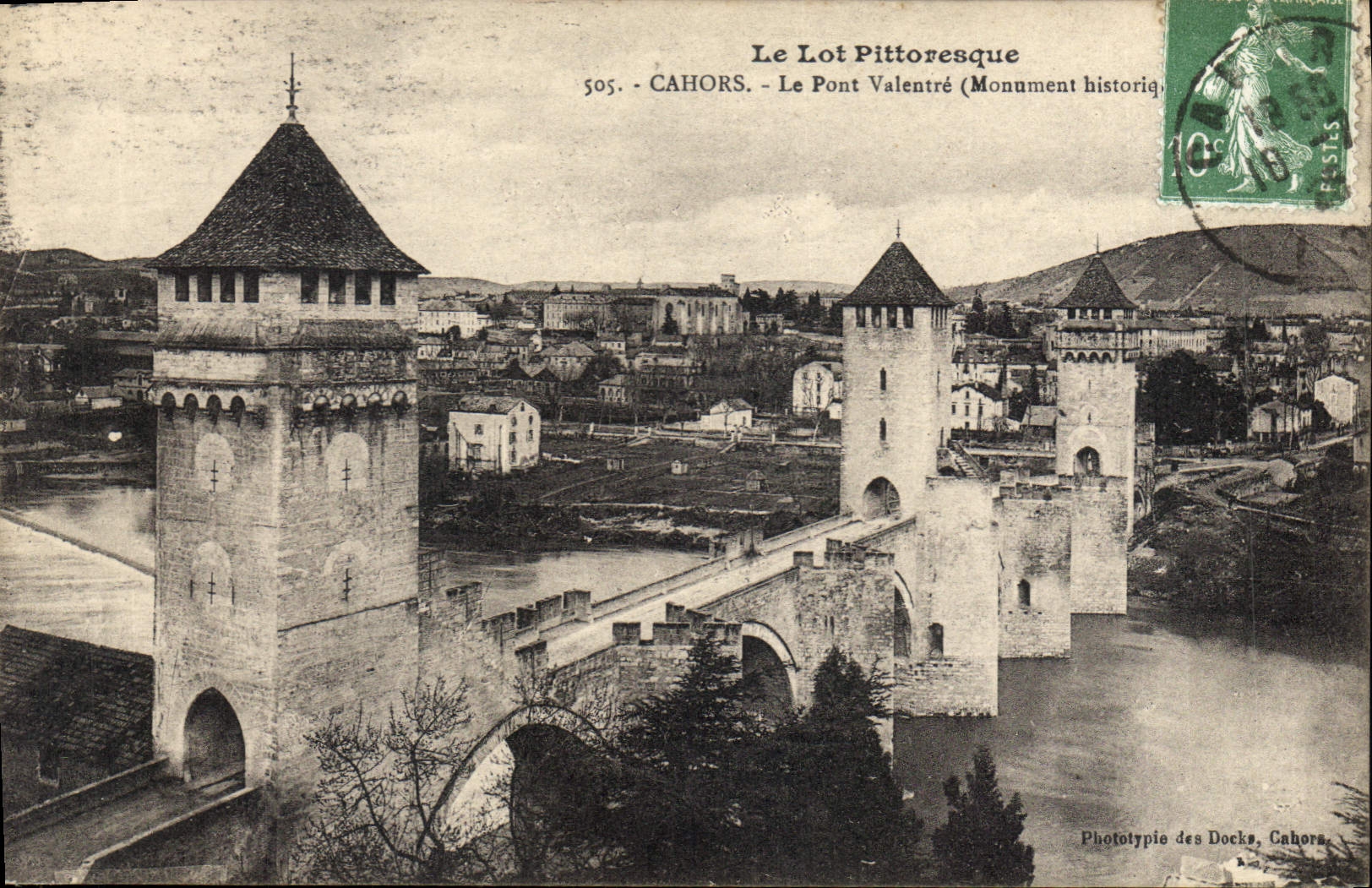 CPA Cahors Le Pont Valentre 