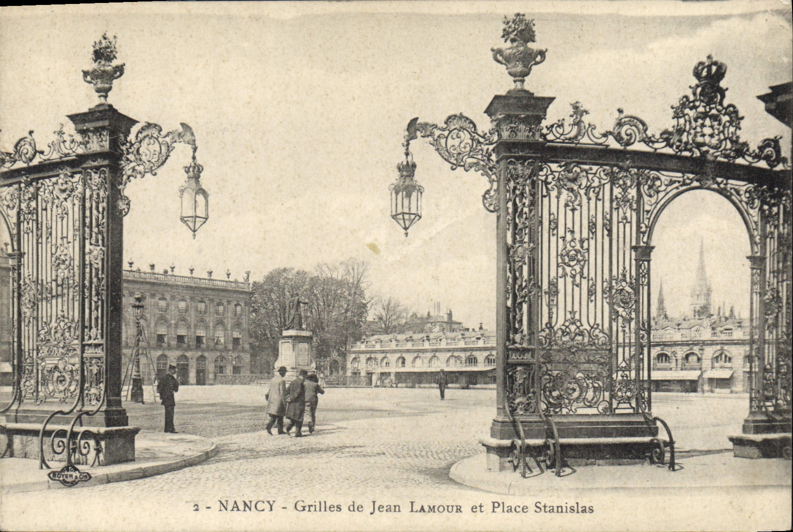 CPA Nancy Grilles de Jean Lamour et Place Stanislas 