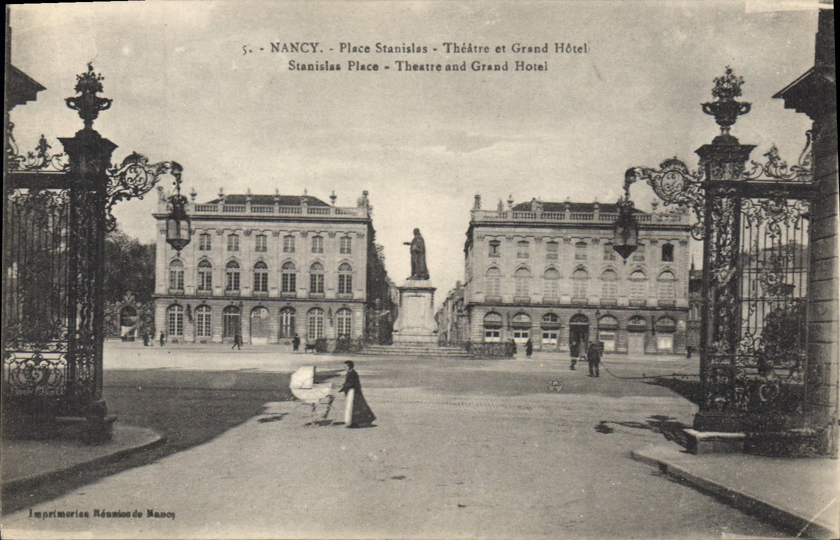 CPA Nancy Place Stanislas Theatre et Grand Hotel 