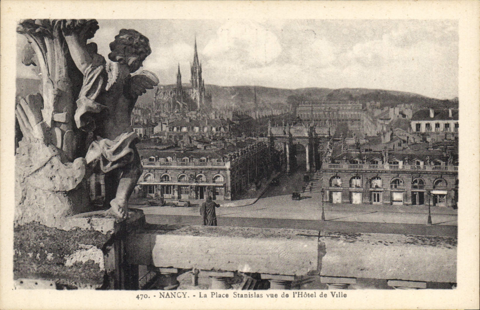 CPA Nancy La Place Stanislas vue de Hotel de Ville 