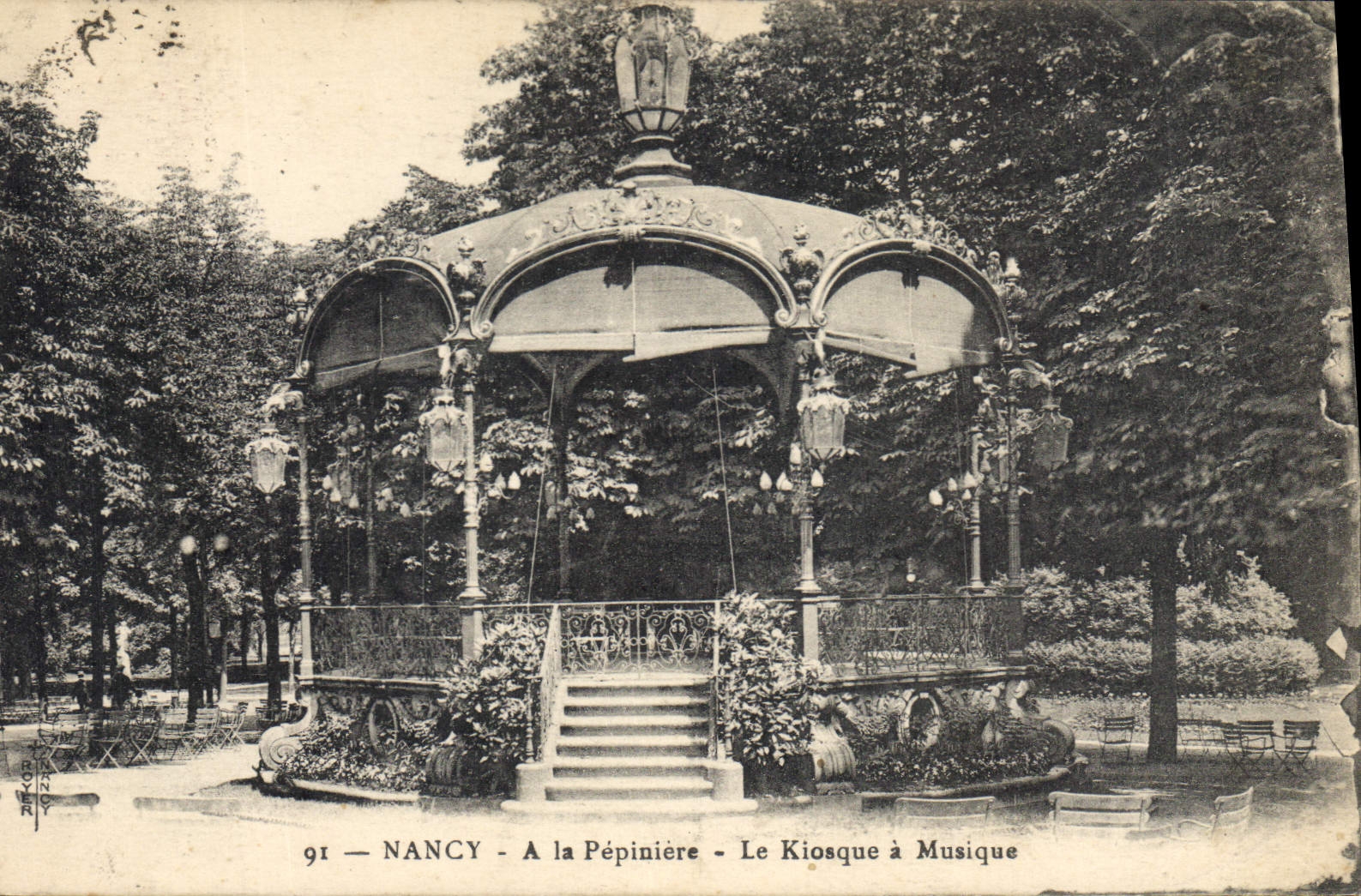 CPA Nancy A la Pepiniere Le Kiosque a Musique 
